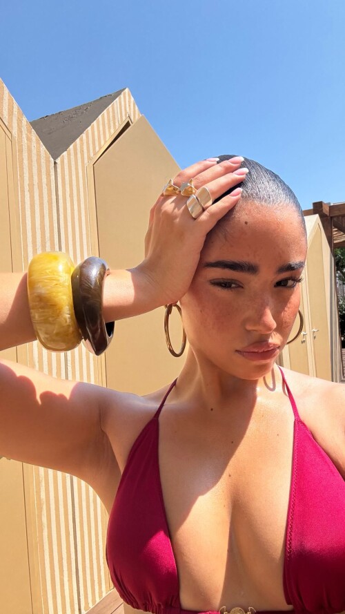 numa 8cd3e83652a38a175