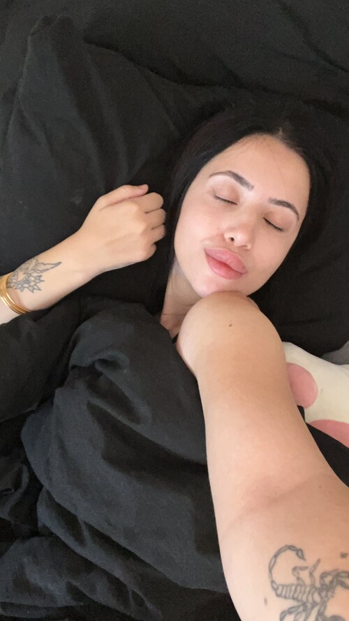 nururkmz 1834878452098285951 01359194ab71ffc227