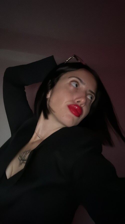 nururkmz 1837218785272418504 018f99fea5a3e9b6dc