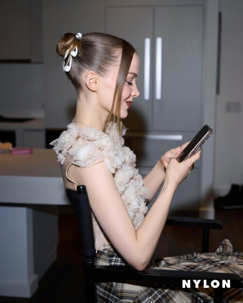 nylonmag 1738947143 3562869332228788371 3119358bb5bf807bb650d6d