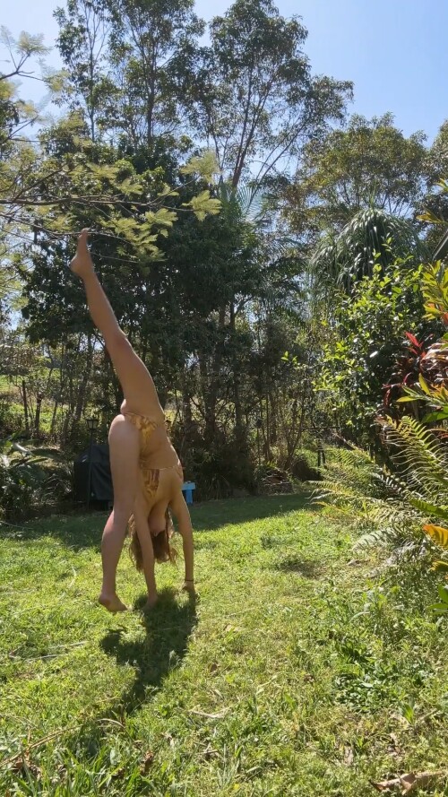 oJBI60O2TXs.mp4 20250924 230547.2870fe406fc612ef1d0