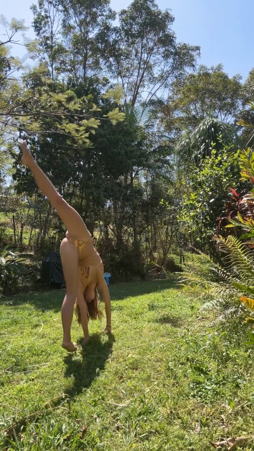 oJBI60O2TXs.mp4 20250924 230559.15248c5fe3522bf4b86