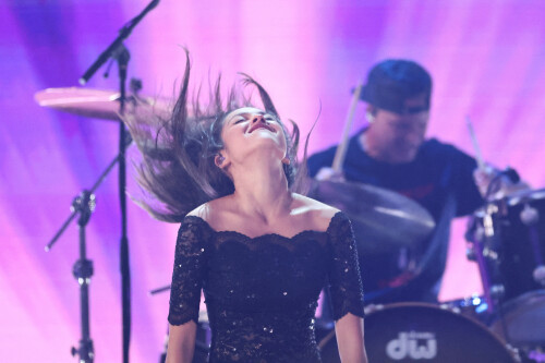 olivia 16b1448e74aac3fb05