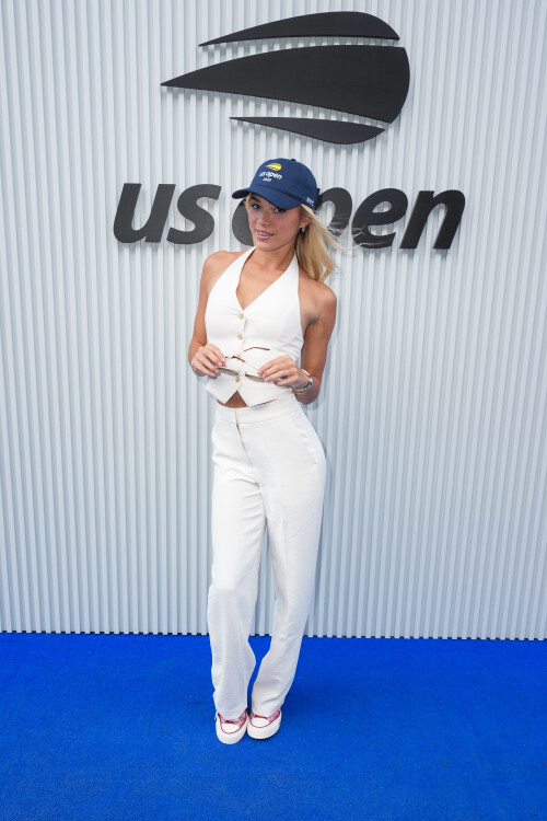 olivia 35499166b8c841ac8