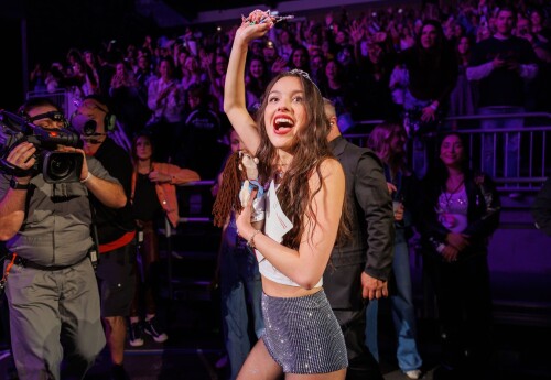 olivia 58ed2e5d6457214818