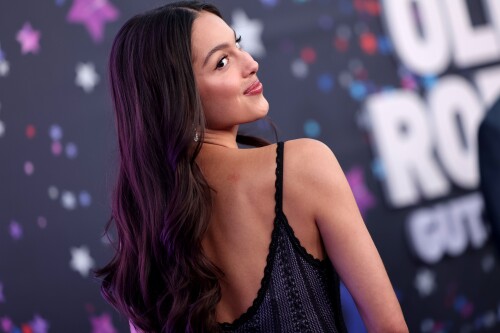 olivia 911eac8510f8f1ad2