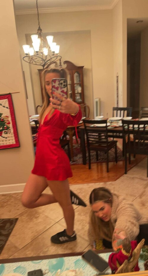 olivia ponton 12 25 2022 5