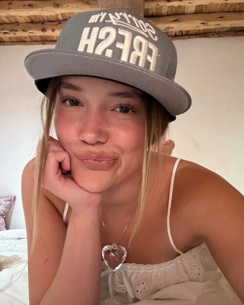 olivia.ponton 20241112 0006a6e3643473e4b879