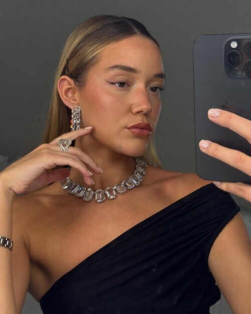 olivia.ponton-20250328-0003237f1870080d877a