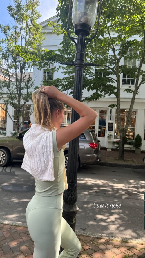 olivia.ponton 20250703 220235 289144757734b32bf2f8615bfd