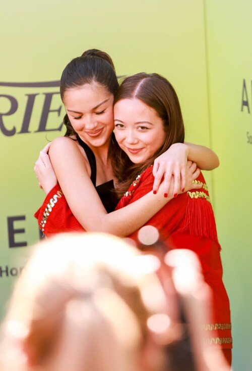 olivia10 22dce5585881f86f6f