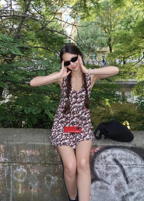 olivia3692c9fe8ed475c257a