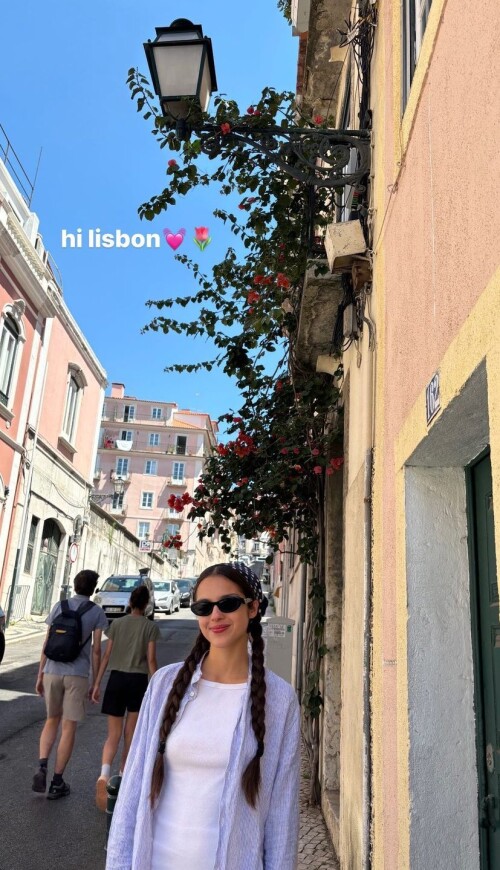 olivia38585080f0fe274d101