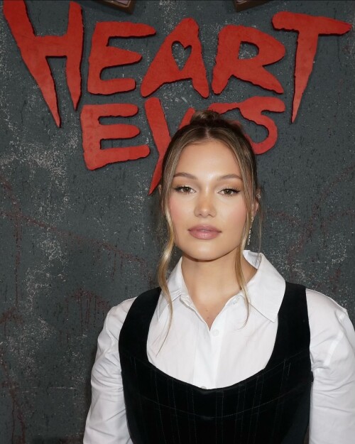 olivia holt 20250123 00029c690121970bf733