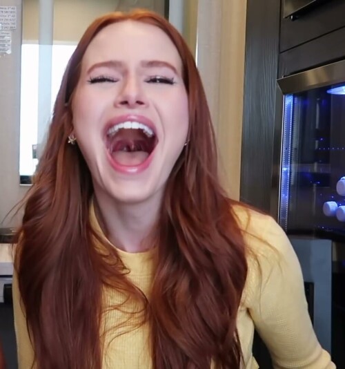 on-set-truth-or-dare-w-Vanessa-Morgan-Madelaine-Petsch_Moment_Crop22de6bb0009f2fbcb