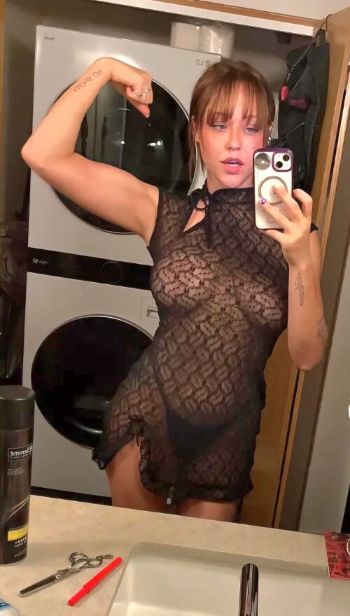 onelastaaco 20241121 0002c4899fe3bf4e2743