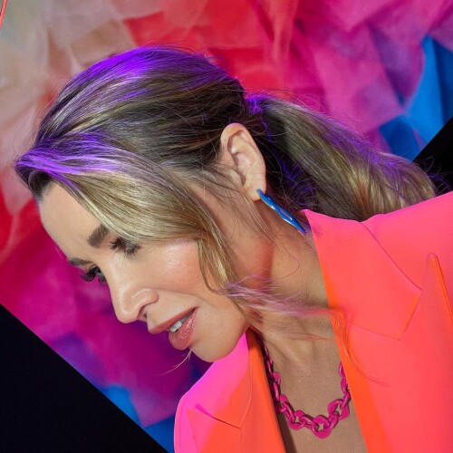 orange013 18551e79600152b56