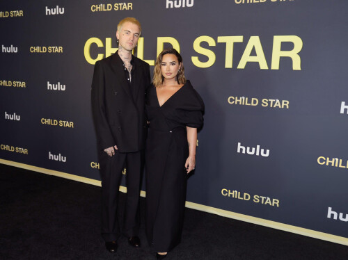 p019THnsSu3234582e0554a503