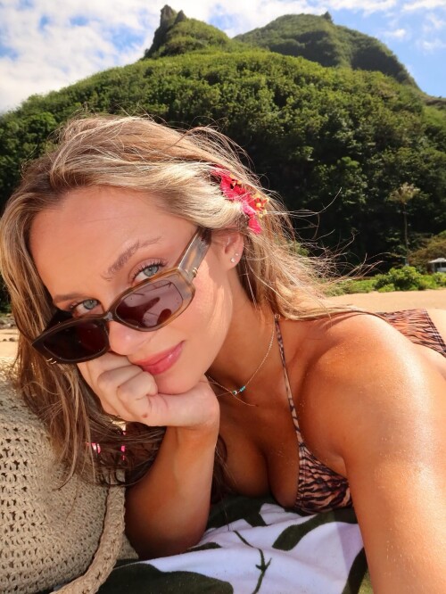 pDNL9abKyxipliked by 20250810 145106 530229901 18521072497020036 7764969277436614206 n8950a0097a54d7