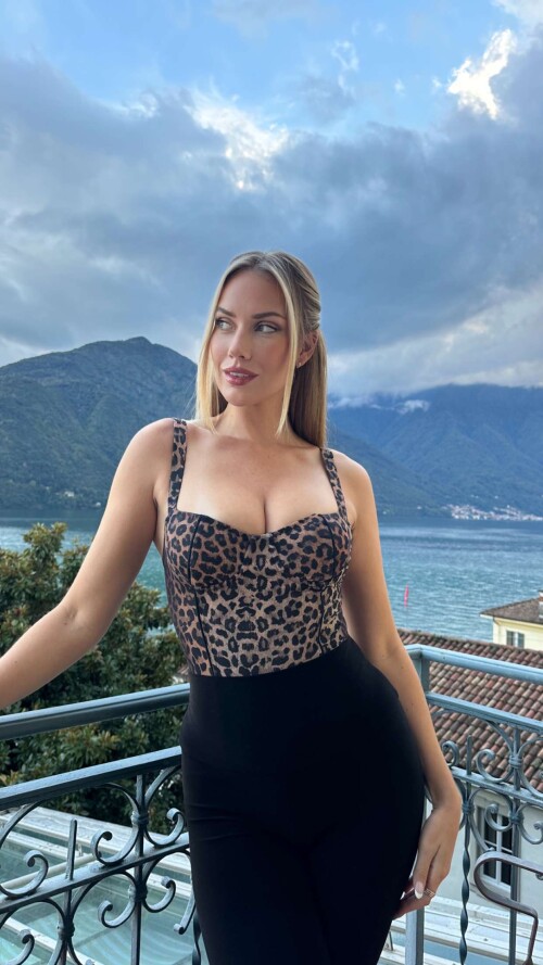 paige spiranac 2025 10 02T09 04 38d4b3ed0cb4fde3ba