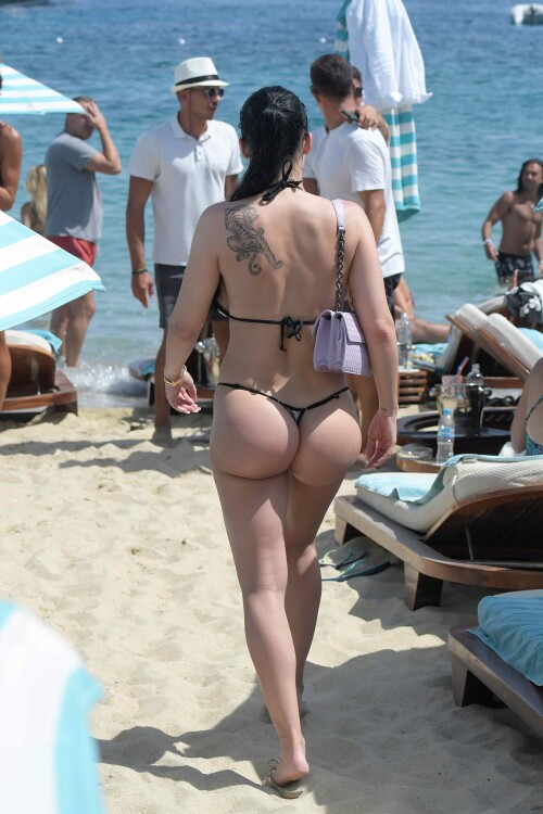 panda-for-hqcelebcorner-net-15e1346dd9e05c1893