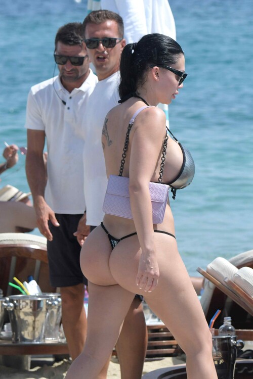 panda-for-hqcelebcorner-net-20