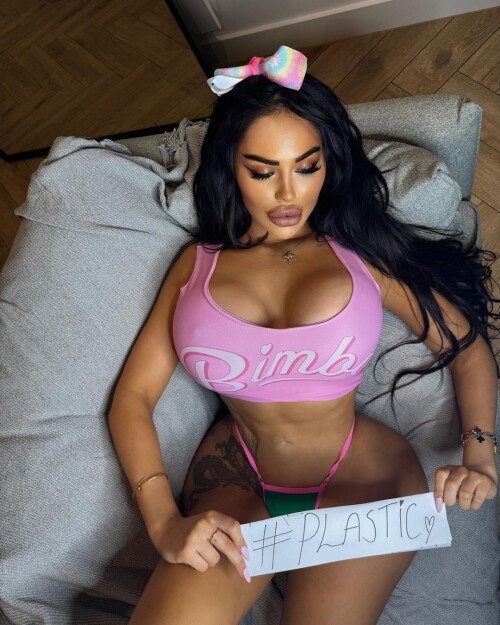 parismilan.xo b501ea33a60b493f94ac2320da975776cb6a84cd3339ace2