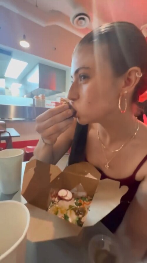 pass me the salsa.mp4 snapshot 00.19.7508fcb1cdcf86c5bc594a7e20cd0a12e8f