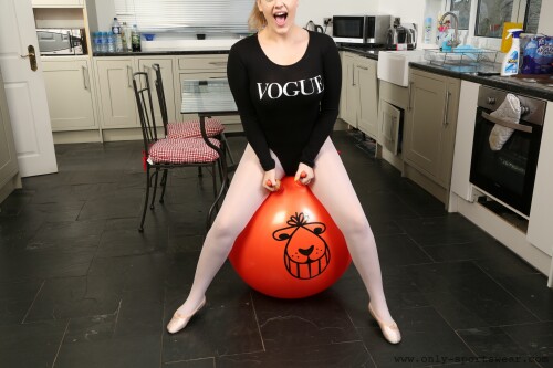 pb1 00376903828a512404d7