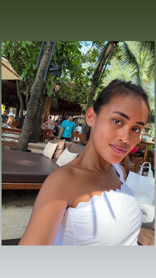 petite.ines 1730964113 4047494761022282be0cad4167f