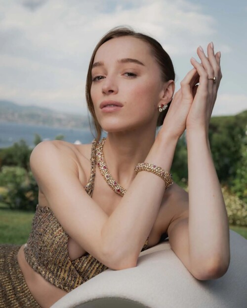 phoebe7fef6c3ddfbdff3b3