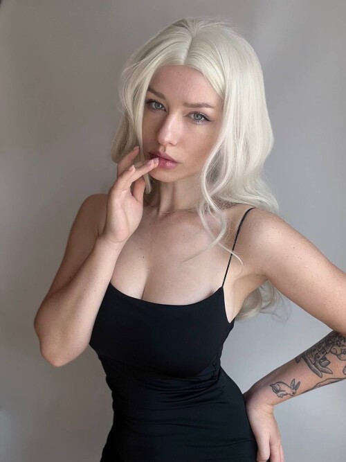 photo1693592048 26b64810979bd3a0c