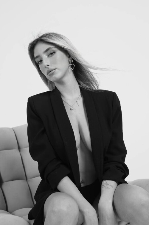 photo17029988769c061153756852c9