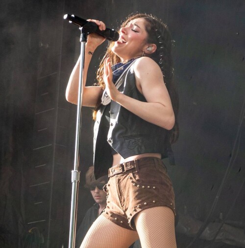 photo17198100308ae7afe6966b9007