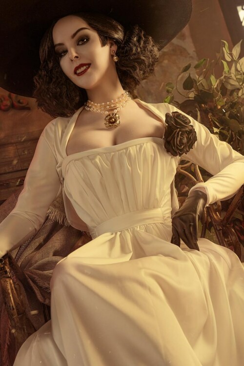 photo5300789783242584629