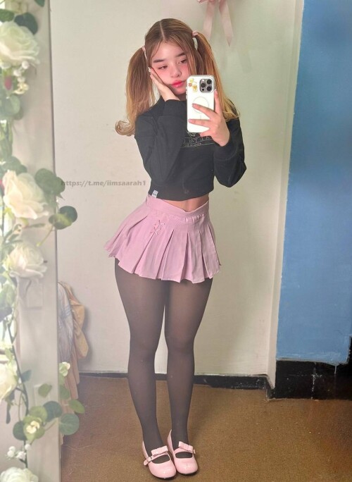 photo 5080426362883386947 ye1885f79070b688c