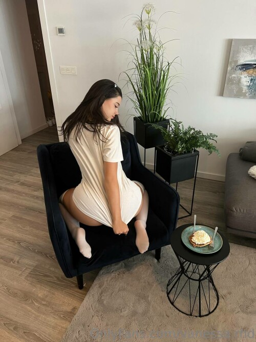 photo 5141179667422754052 yd9163e41a273dfcf