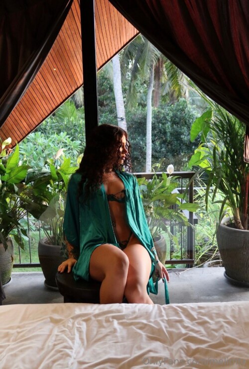 photo 5186240918104157196 ya4a3de6fcc2f39a6