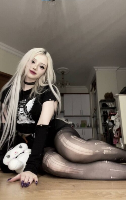 photo 5188389776141710011 ye3d41aae0c830e42