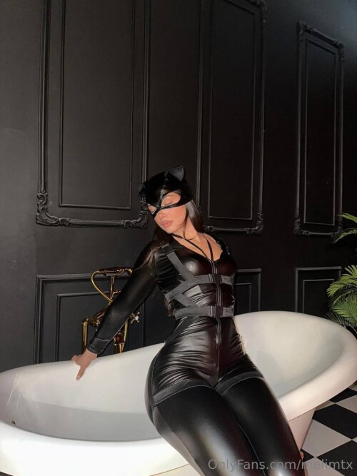 photo 5321011782057319172 yb2e6f3e01c3043b8