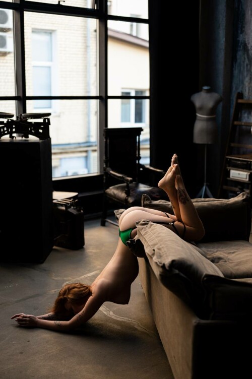 photo 5325980449333426446 y