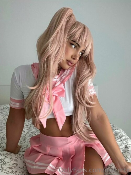 photo 5872717249104690231 y3f45808d8011a749