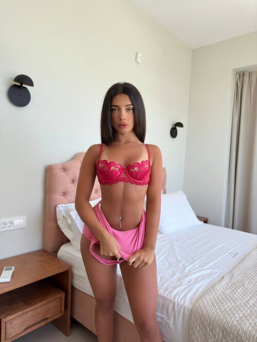 photo 5920014575724511989 yf945b7dee9dd7ace