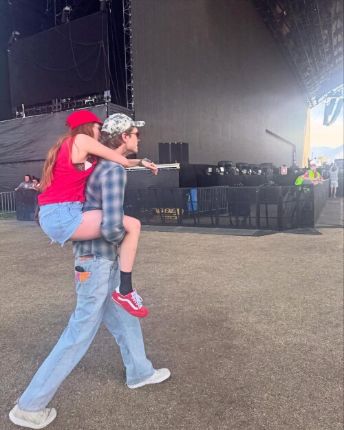 pieces-of-april2c633214311c12f57