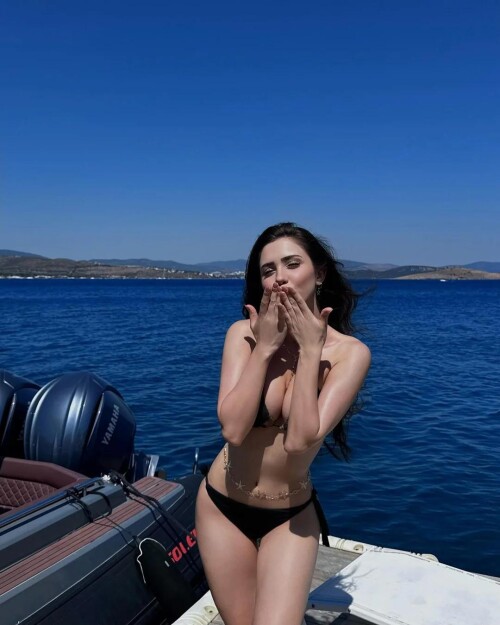 pinar akin v0 quw7yrrjj5ff1f6f73af6a90aa70a