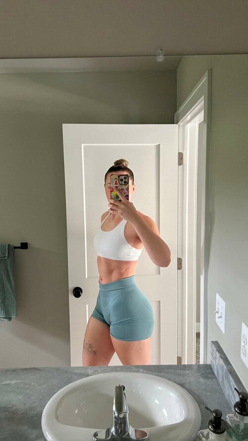 pineapplebrat 2023 08 25T23 27 23520aae9a7d2f5aba