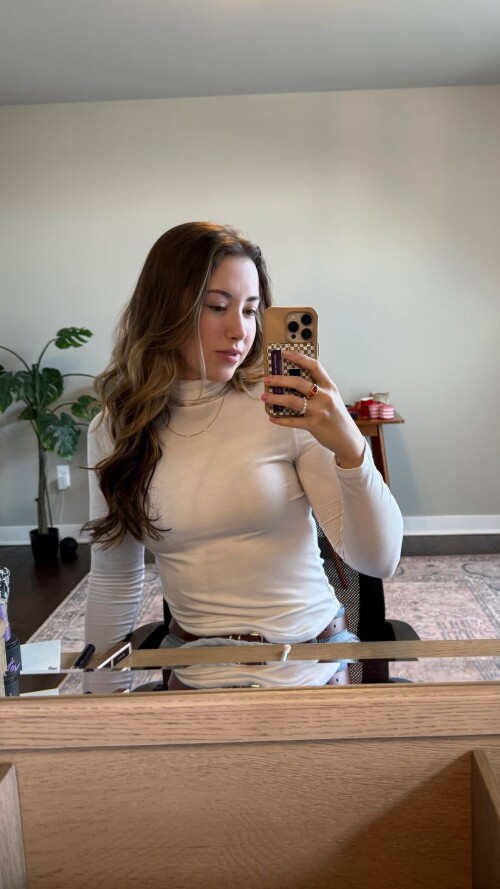 pineapplebrat 30ad1df98d7e4e33b7cef5524b4c9004838de8d41e940761