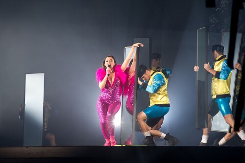 pink051 153a7a88e73578d1e8