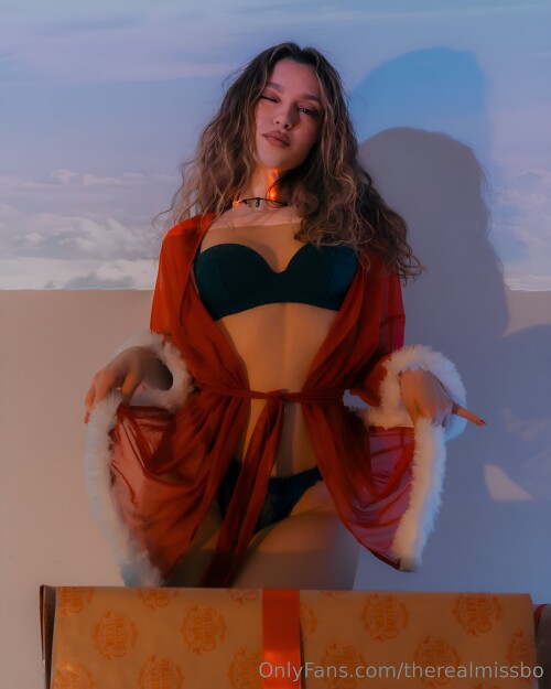 pixelup 1735086141622a2db31e30d294060