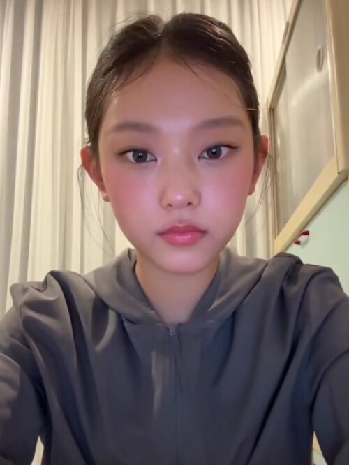 poaEAAqmFk 74b98bbee77bdaaba